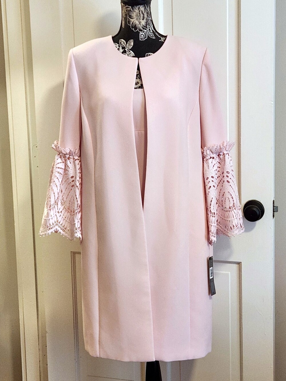 🆕️ 🩷Tahari Arthur S. Levine🩷 - Powder Blush Pink Crepe Jacket & Sheath Dress